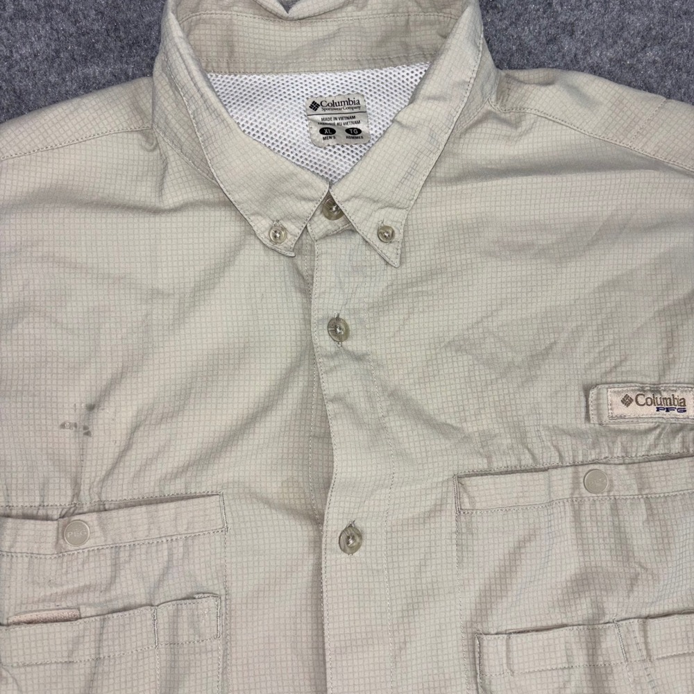 Columbia PFG Fishing Shirt Mens XL Tan Short Sleeve Omni-Shade Vented Outdoors